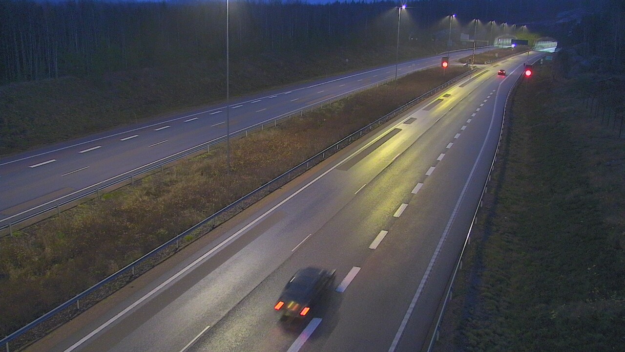 Kelikamerat Kuva Tie 7 Loviisa Markkinamäki, puomi, länsi, Loviisa, Uusimaa