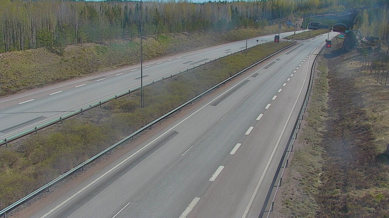 Kelikamerat Kuva Tie 7 Loviisa Markkinamäki, puomi, länsi, Loviisa, Uusimaa