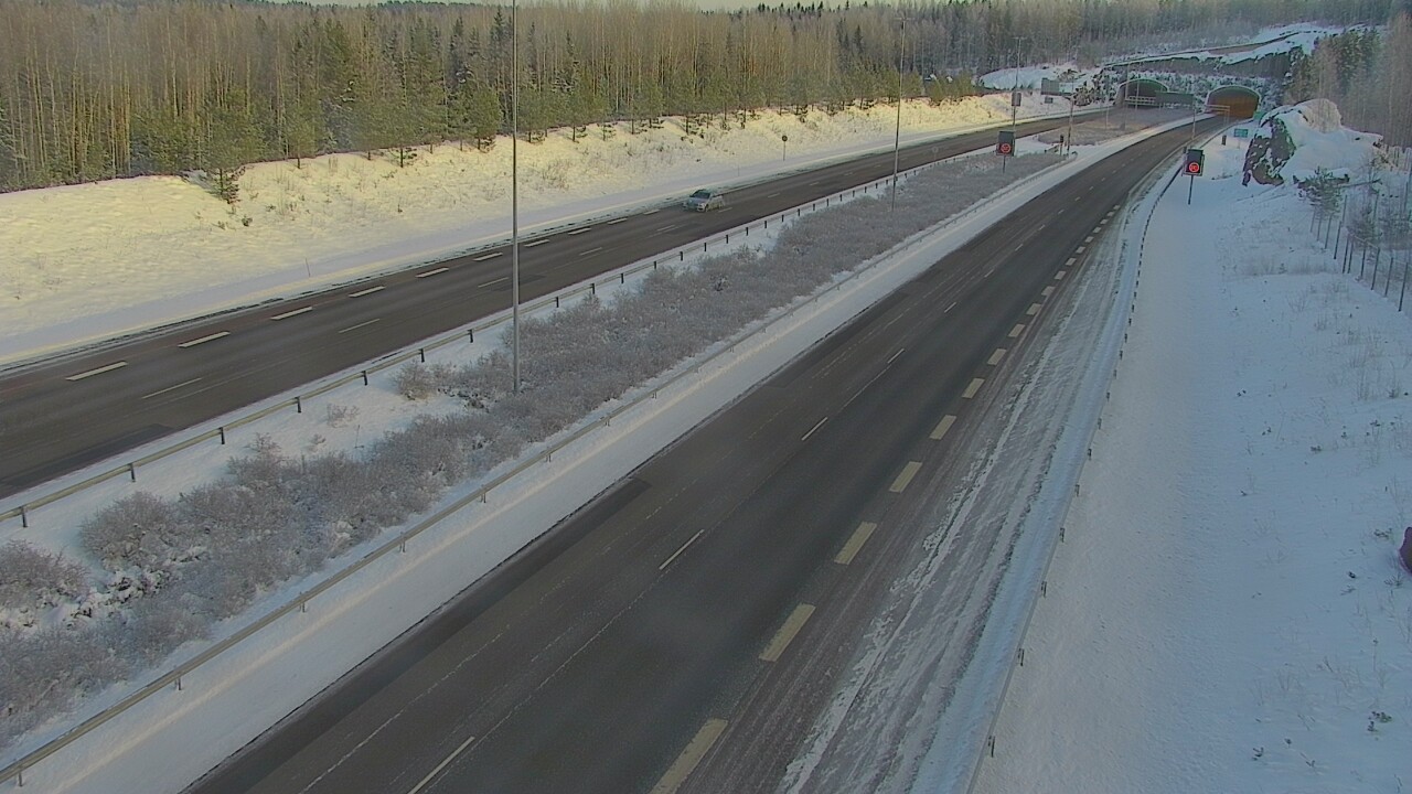 Weather Camera Image Road 7 Loviisa Markkinamäki, boom, west, Loviisa, Uusimaa