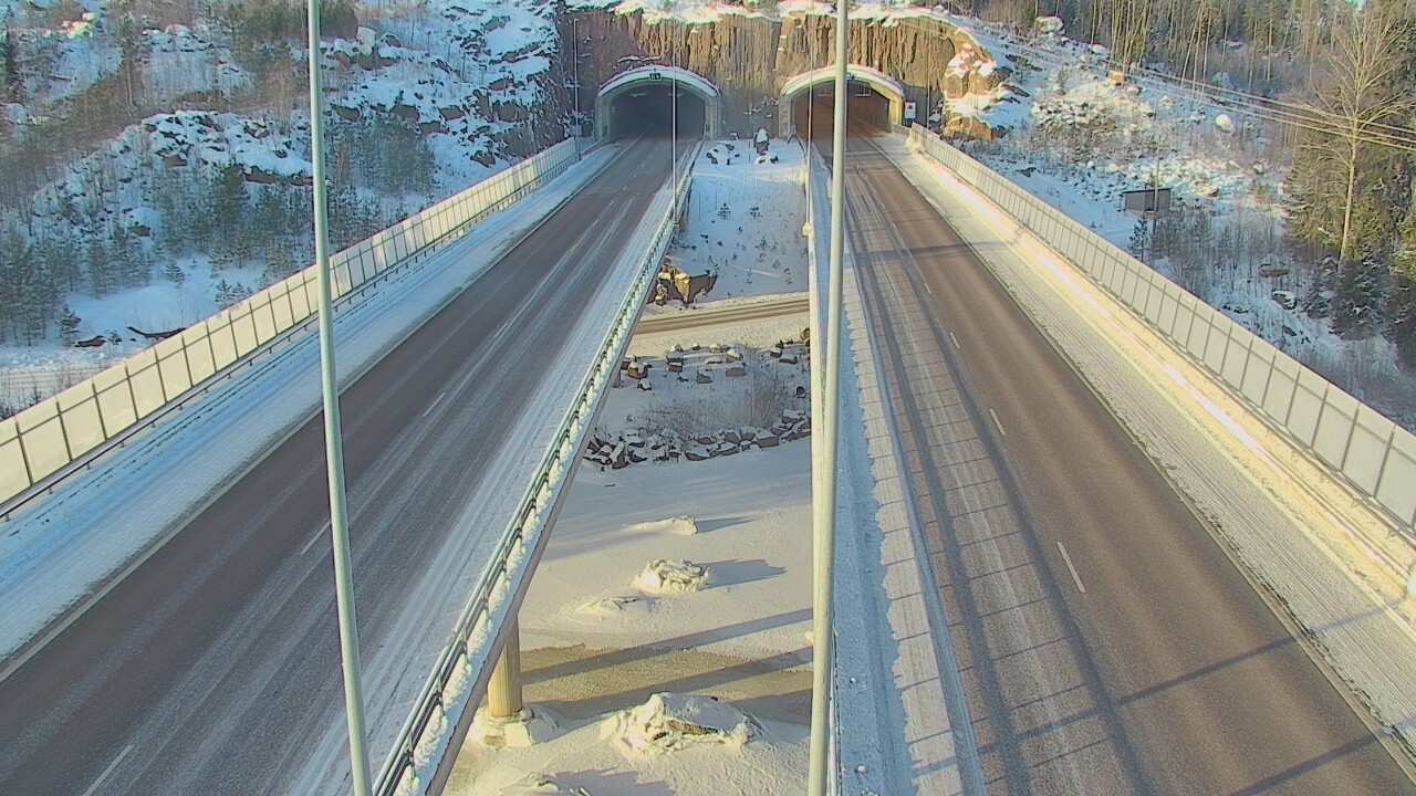 Weather Camera Image Road 7 Pyhtää Markkinamäki, suuaukko, east, Pyhtää, Kymenlaakso