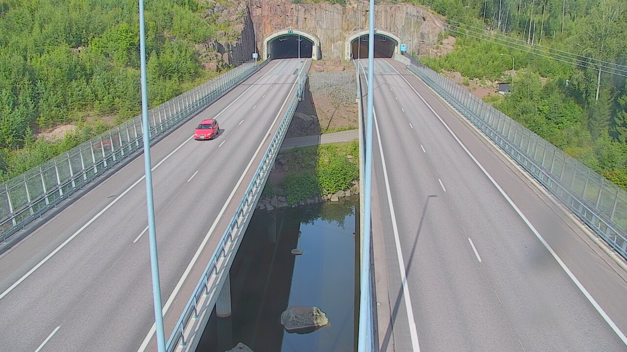 Weather Camera Image Road 7 Pyhtää Markkinamäki, suuaukko, east, Pyhtää, Kymenlaakso