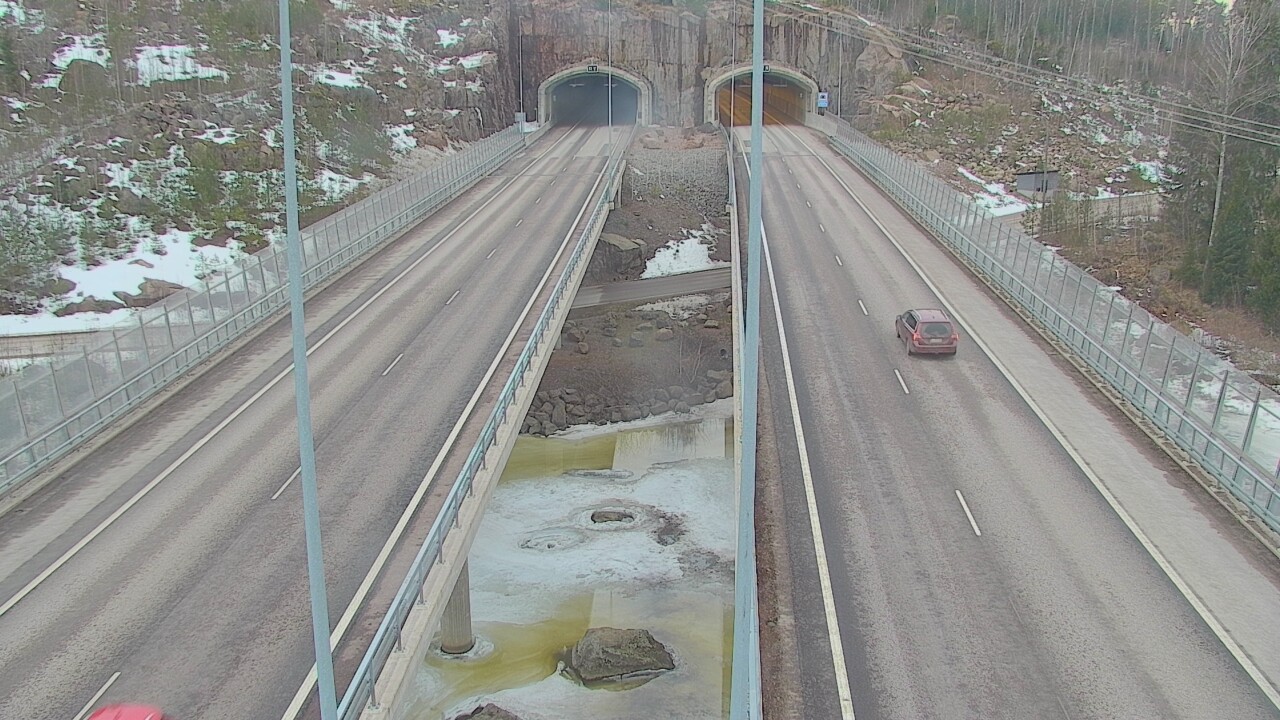 Weather Camera Image Road 7 Pyhtää Markkinamäki, suuaukko, east, Pyhtää, Kymenlaakso