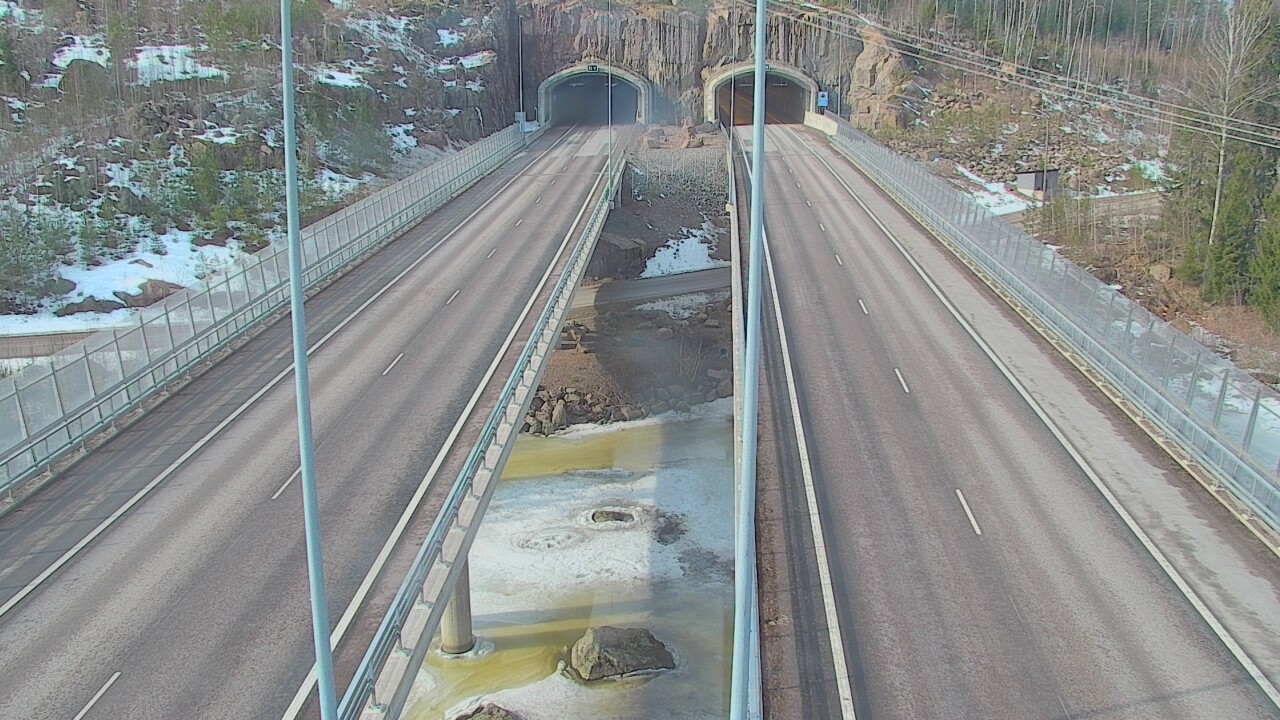 Weather Camera Image Road 7 Pyhtää Markkinamäki, suuaukko, east, Pyhtää, Kymenlaakso