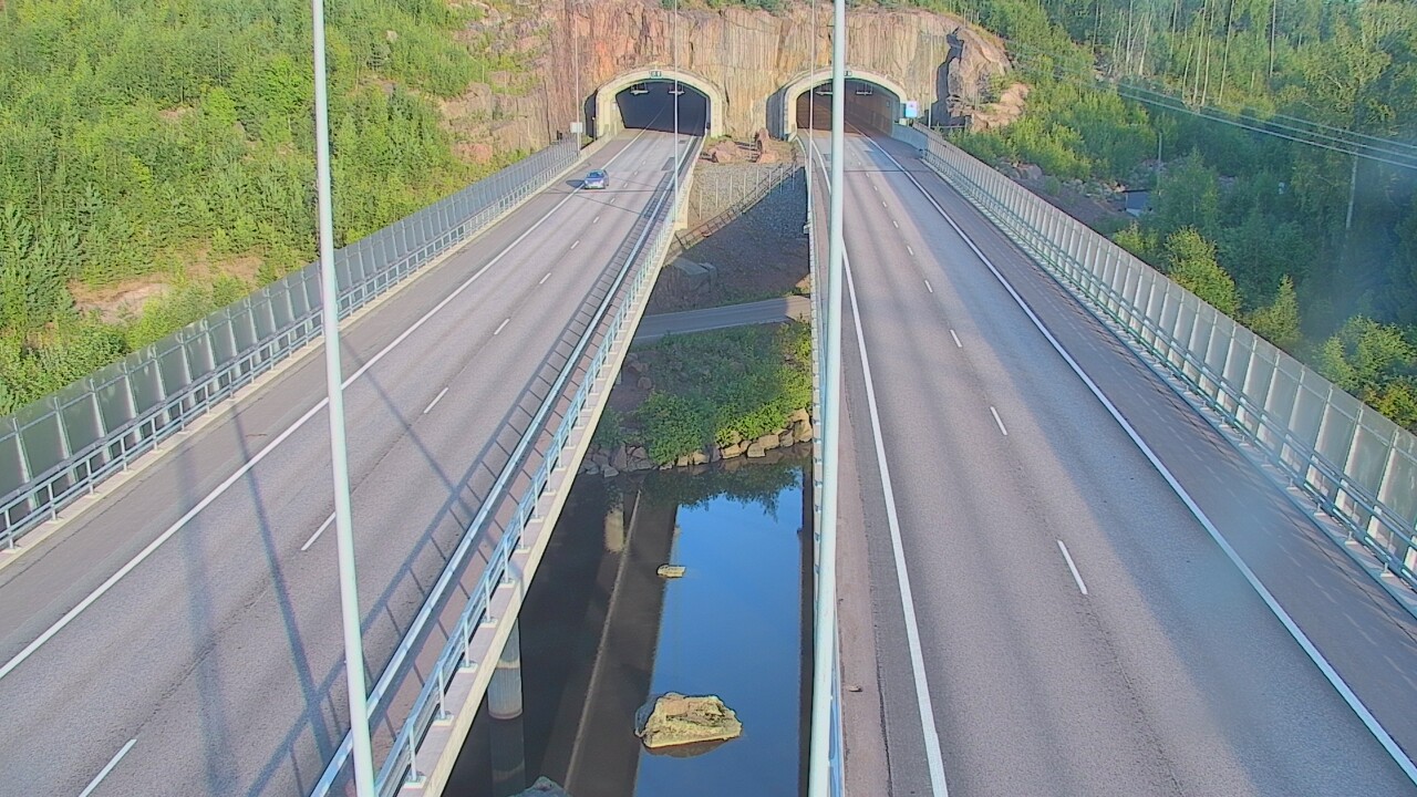 Weather Camera Image Road 7 Pyhtää Markkinamäki, suuaukko, east, Pyhtää, Kymenlaakso