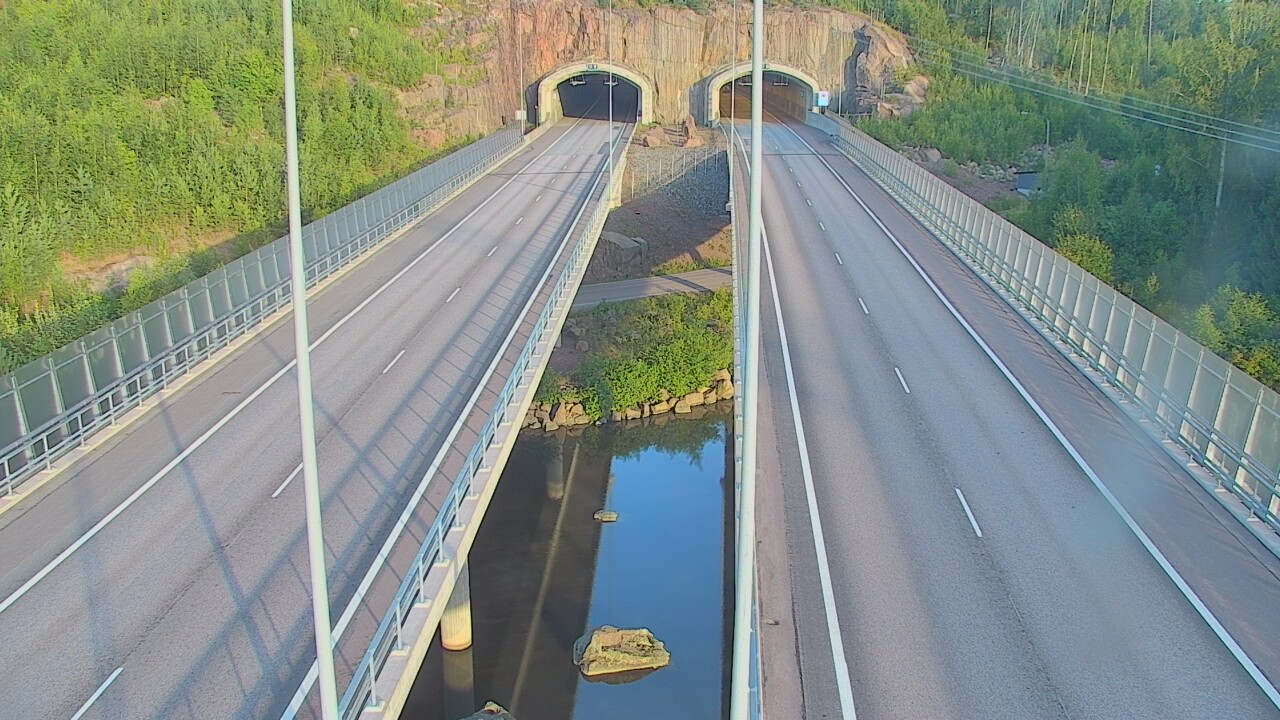 Weather Camera Image Road 7 Pyhtää Markkinamäki, suuaukko, east, Pyhtää, Kymenlaakso