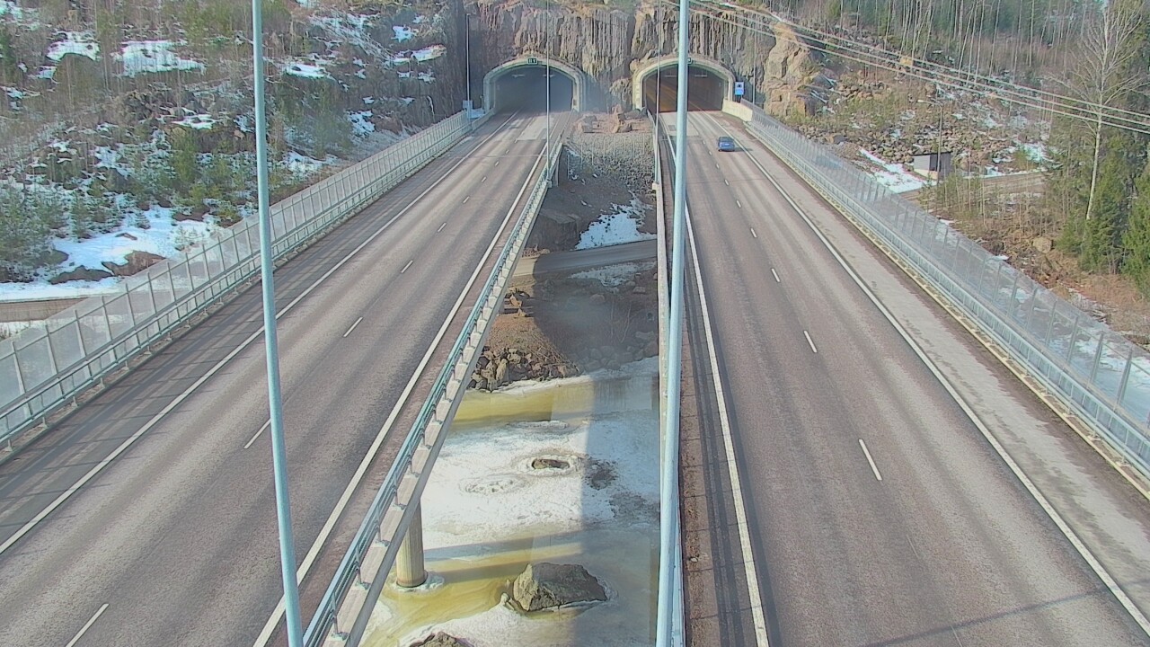 Weather Camera Image Road 7 Pyhtää Markkinamäki, suuaukko, east, Pyhtää, Kymenlaakso