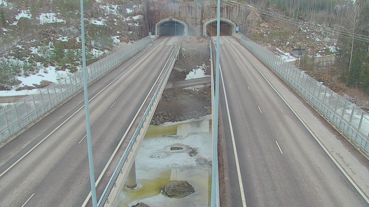 Weather Camera Image Road 7 Pyhtää Markkinamäki, suuaukko, east, Pyhtää, Kymenlaakso