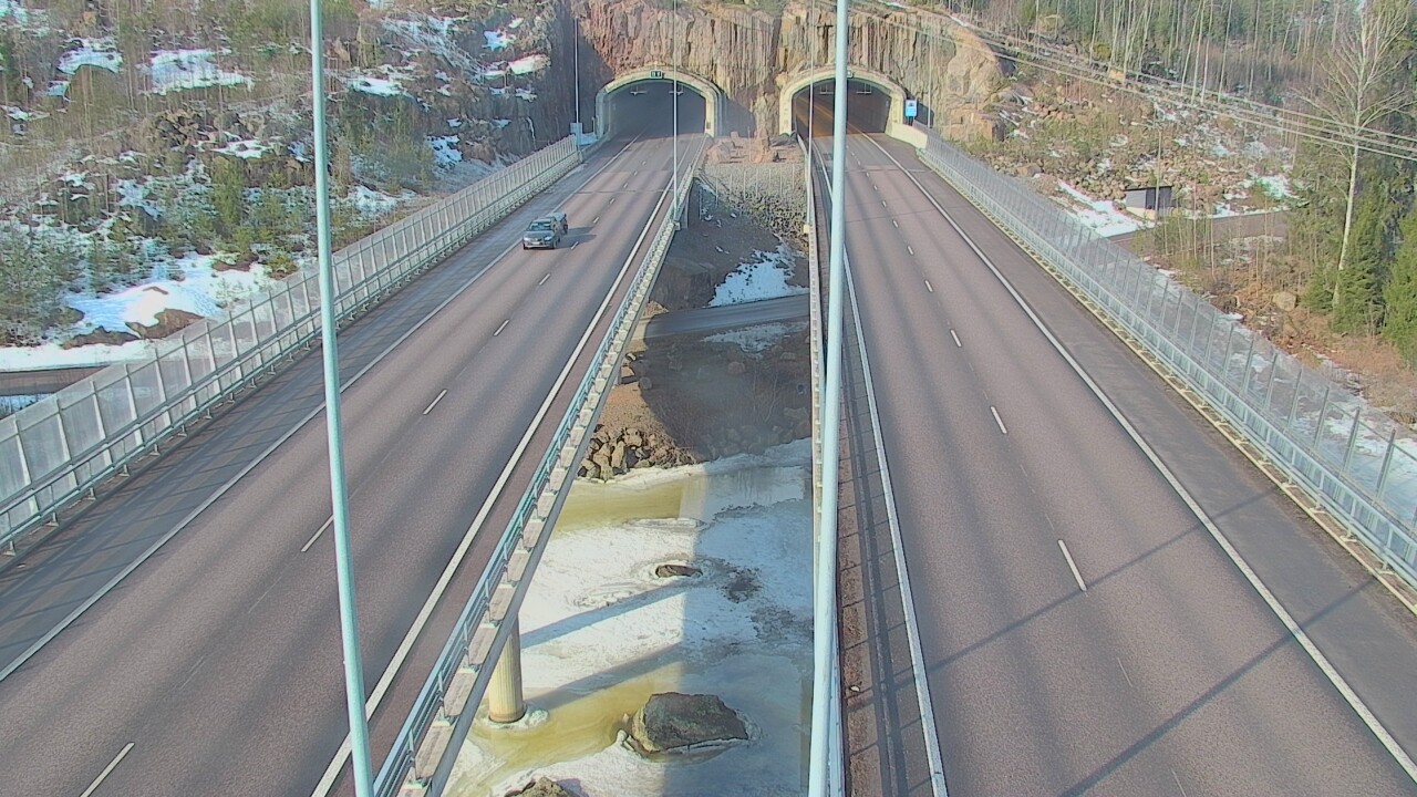 Weather Camera Image Road 7 Pyhtää Markkinamäki, suuaukko, east, Pyhtää, Kymenlaakso