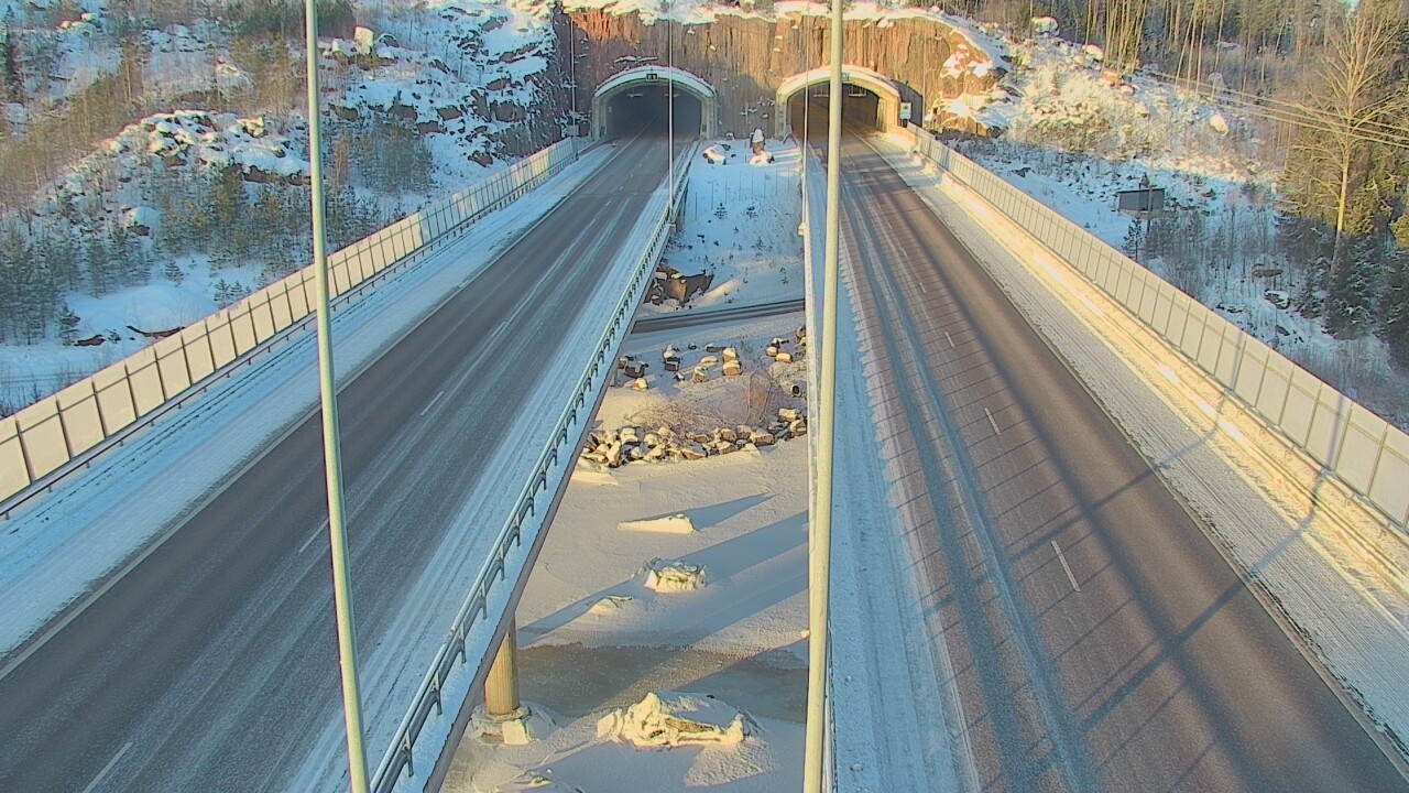 Weather Camera Image Road 7 Pyhtää Markkinamäki, suuaukko, east, Pyhtää, Kymenlaakso