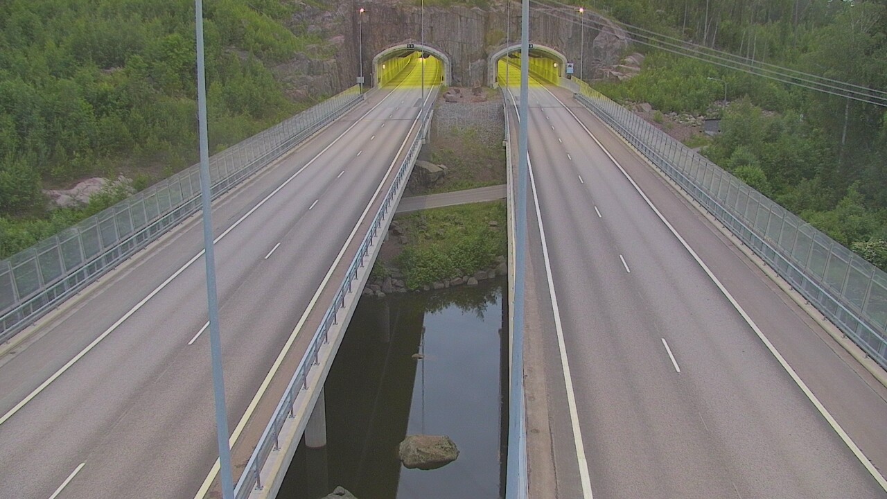 Weather Camera Image Road 7 Pyhtää Markkinamäki, suuaukko, east, Pyhtää, Kymenlaakso