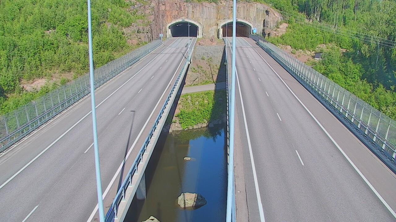 Weather Camera Image Road 7 Pyhtää Markkinamäki, suuaukko, east, Pyhtää, Kymenlaakso
