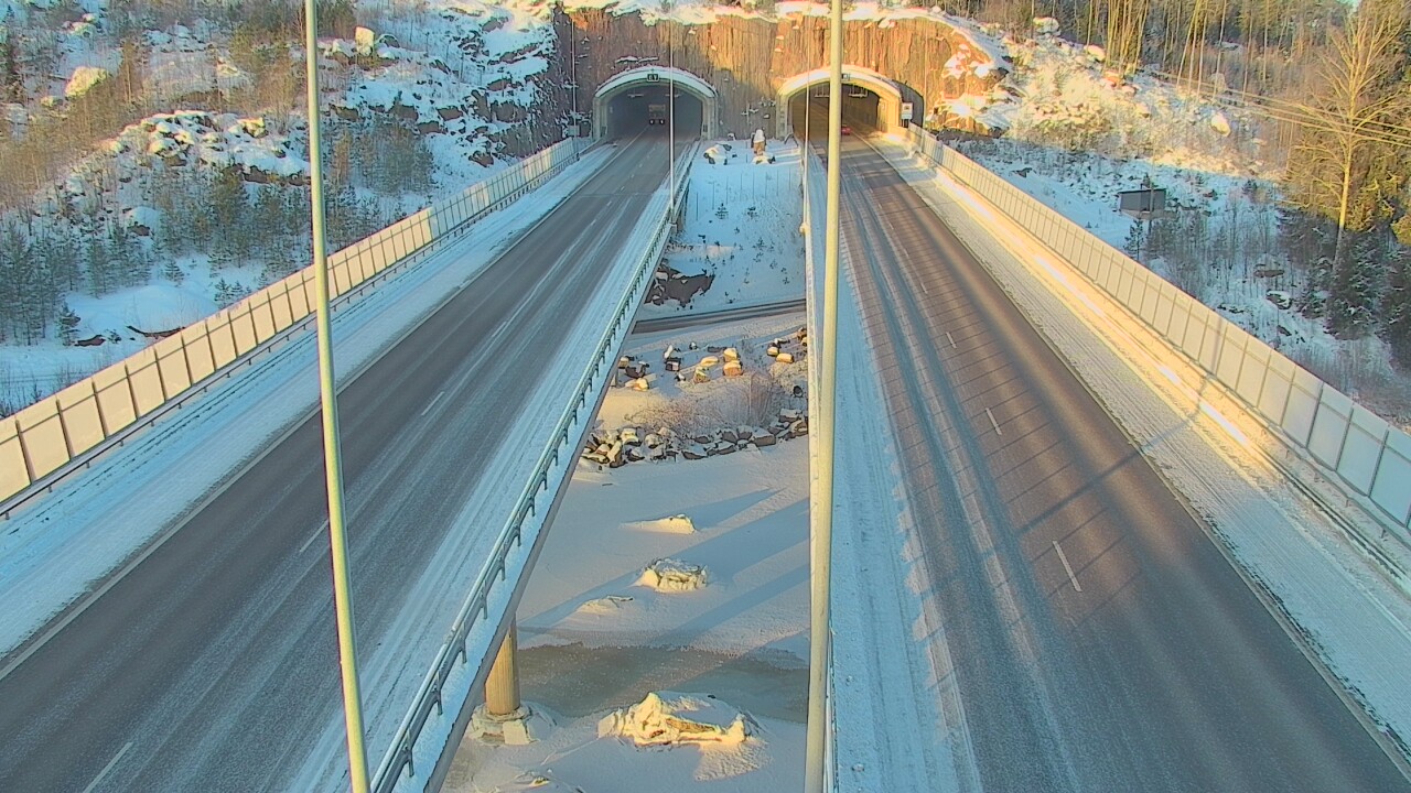 Weather Camera Image Road 7 Pyhtää Markkinamäki, suuaukko, east, Pyhtää, Kymenlaakso