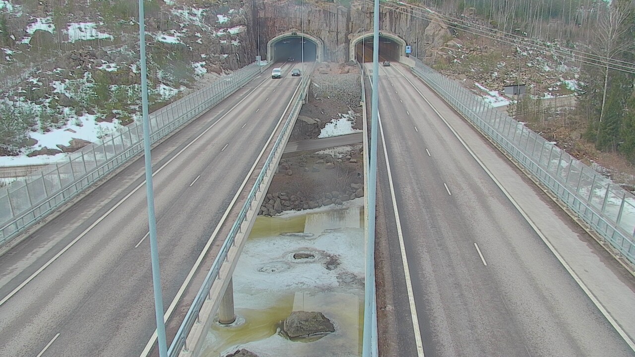 Weather Camera Image Road 7 Pyhtää Markkinamäki, suuaukko, east, Pyhtää, Kymenlaakso