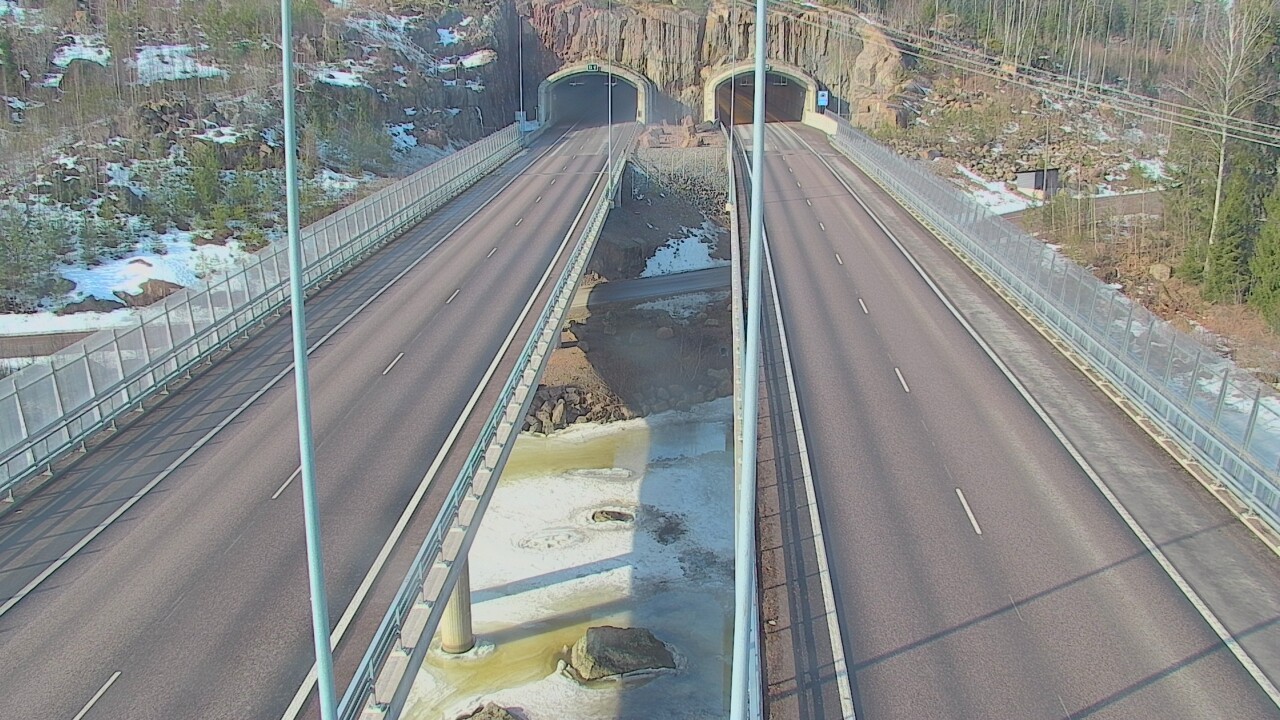 Weather Camera Image Road 7 Pyhtää Markkinamäki, suuaukko, east, Pyhtää, Kymenlaakso