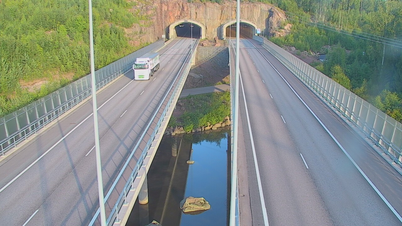 Weather Camera Image Road 7 Pyhtää Markkinamäki, suuaukko, east, Pyhtää, Kymenlaakso