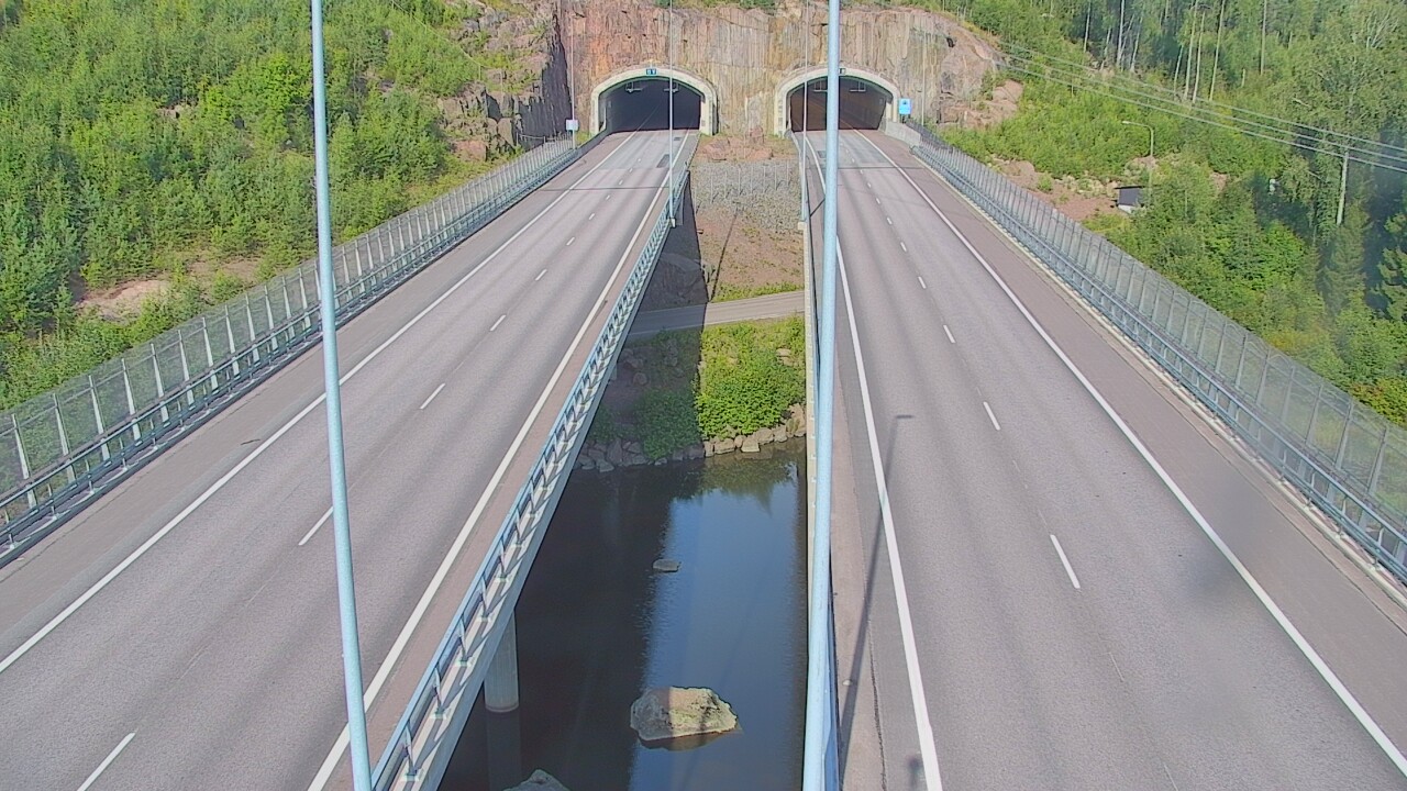 Weather Camera Image Road 7 Pyhtää Markkinamäki, suuaukko, east, Pyhtää, Kymenlaakso