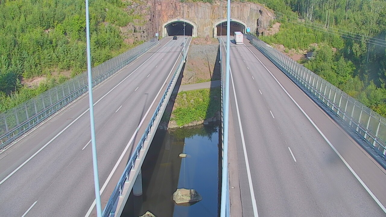 Weather Camera Image Road 7 Pyhtää Markkinamäki, suuaukko, east, Pyhtää, Kymenlaakso