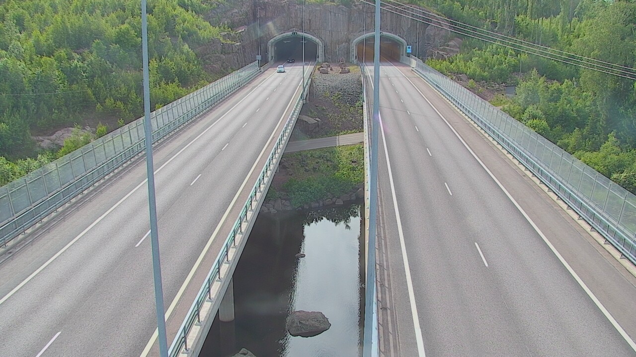 Weather Camera Image Road 7 Pyhtää Markkinamäki, suuaukko, east, Pyhtää, Kymenlaakso