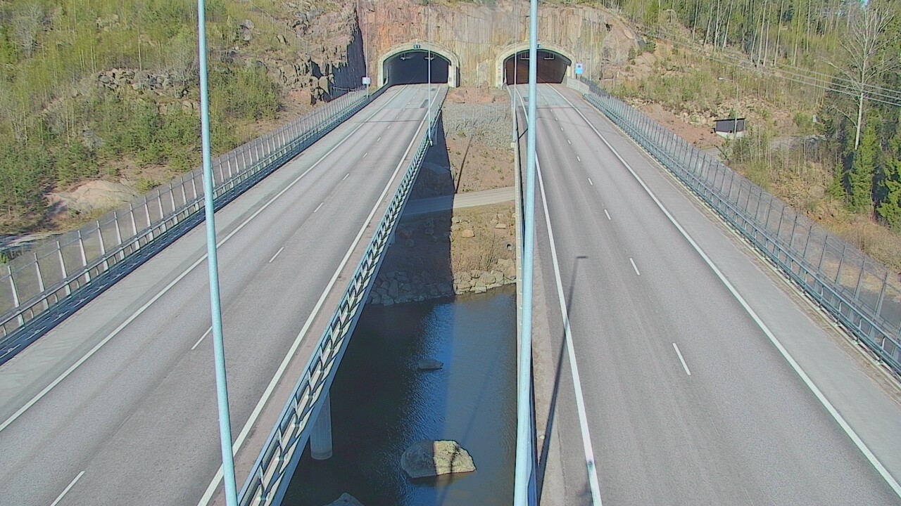 Weather Camera Image Väg 7 Pyttis Marnadsbacken, suuaukko, öst, Pyhtää, Kymenlaakso