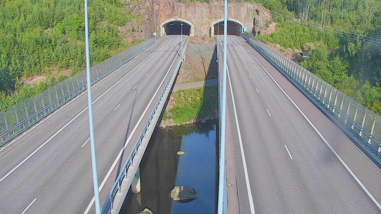 Weather Camera Image Road 7 Pyhtää Markkinamäki, suuaukko, east, Pyhtää, Kymenlaakso