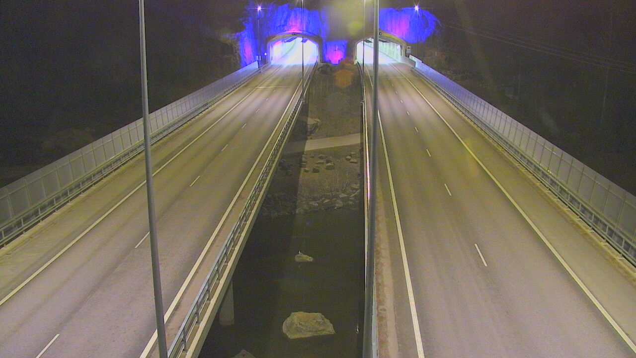 Weather Camera Image Road 7 Pyhtää Markkinamäki, suuaukko, east, Pyhtää, Kymenlaakso