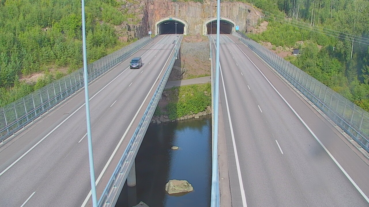 Weather Camera Image Road 7 Pyhtää Markkinamäki, suuaukko, east, Pyhtää, Kymenlaakso