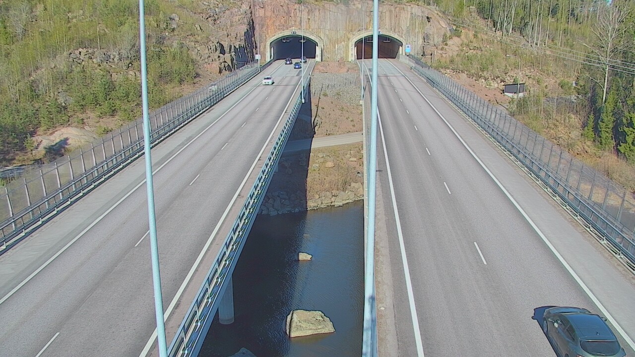 Weather Camera Image Väg 7 Pyttis Marnadsbacken, suuaukko, öst, Pyhtää, Kymenlaakso