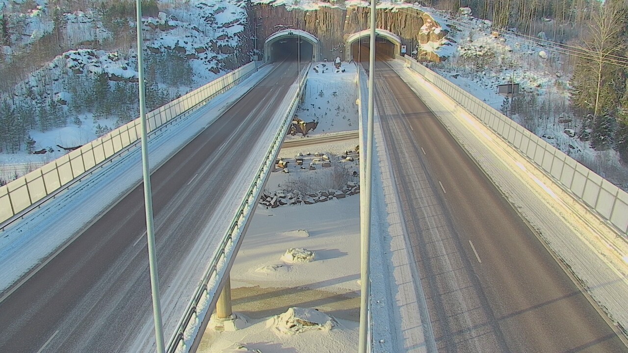 Weather Camera Image Road 7 Pyhtää Markkinamäki, suuaukko, east, Pyhtää, Kymenlaakso