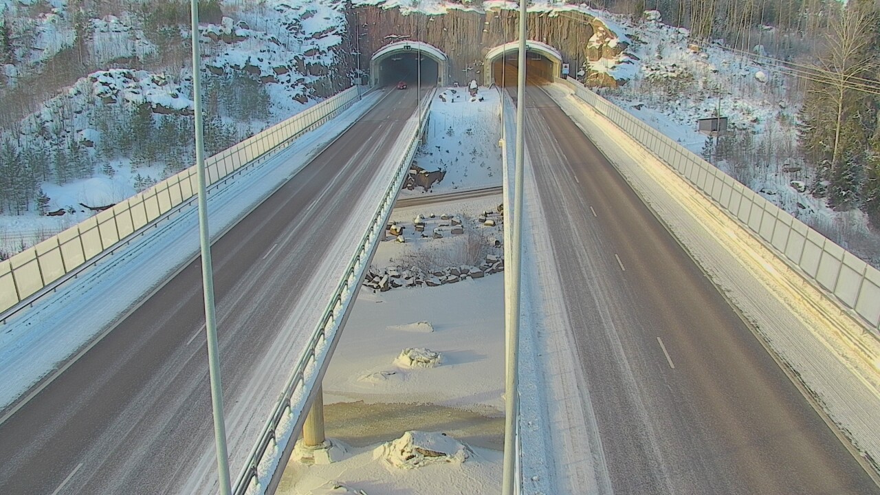 Weather Camera Image Road 7 Pyhtää Markkinamäki, suuaukko, east, Pyhtää, Kymenlaakso
