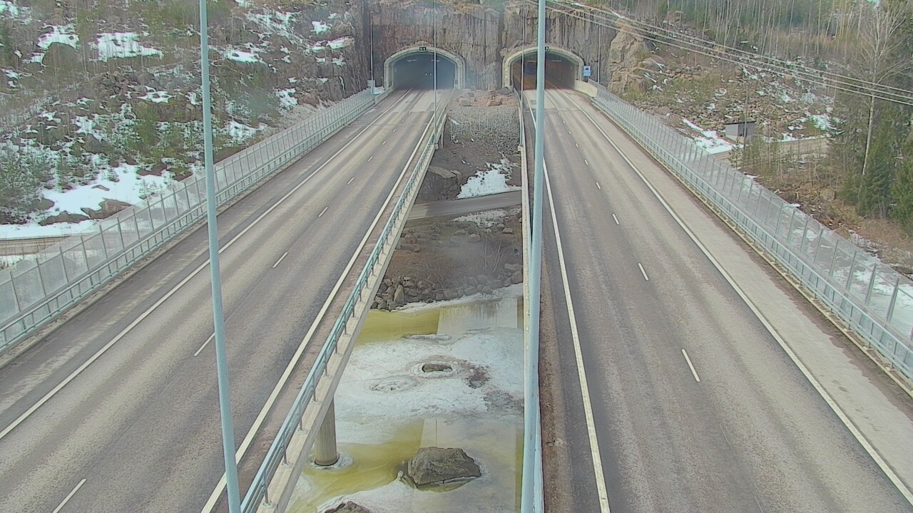 Weather Camera Image Road 7 Pyhtää Markkinamäki, suuaukko, east, Pyhtää, Kymenlaakso