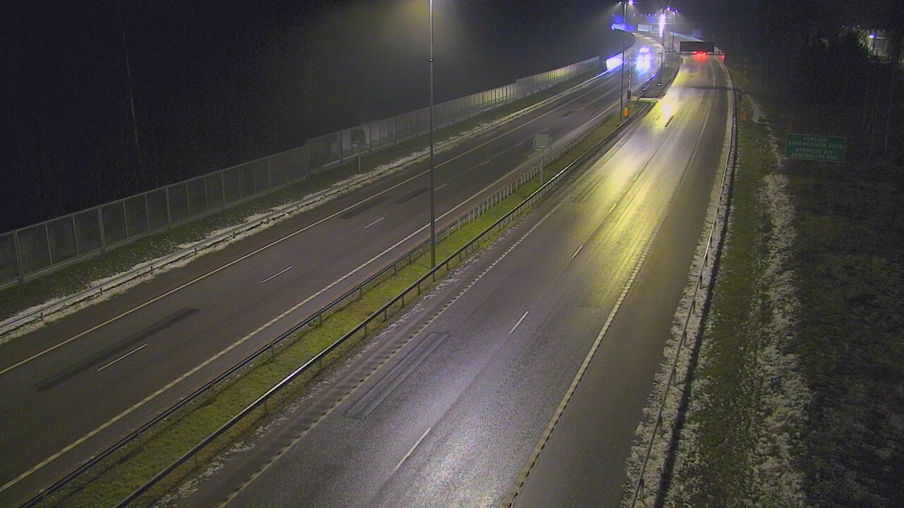 Weather Camera Image Väg 7 Pyttis Marnadsbacken , bom, öst, Pyhtää, Kymenlaakso