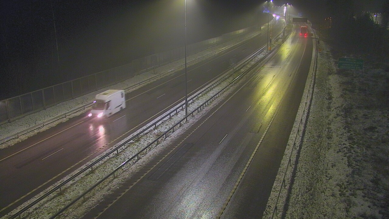 Weather Camera Image Väg 7 Pyttis Marnadsbacken , bom, öst, Pyhtää, Kymenlaakso