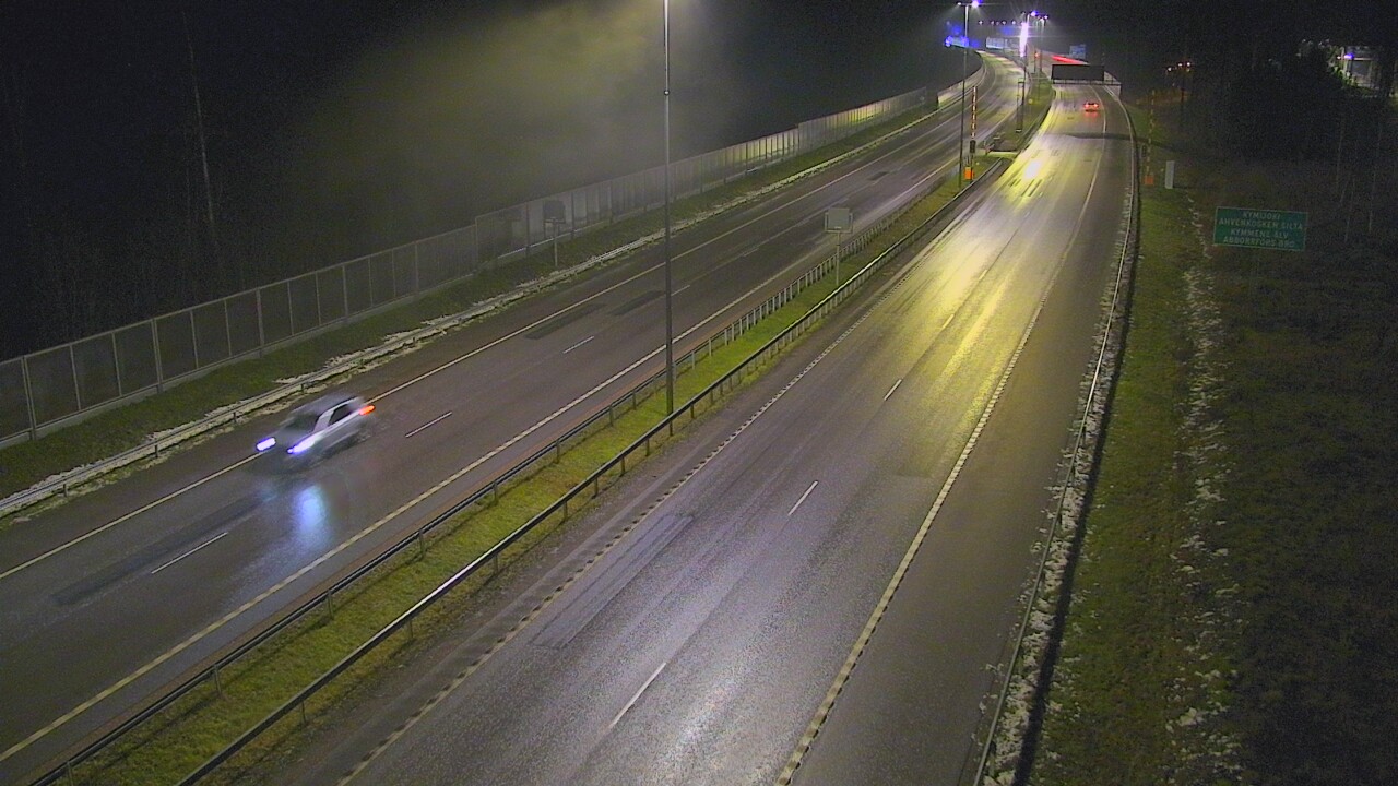 Weather Camera Image Väg 7 Pyttis Marnadsbacken , bom, öst, Pyhtää, Kymenlaakso