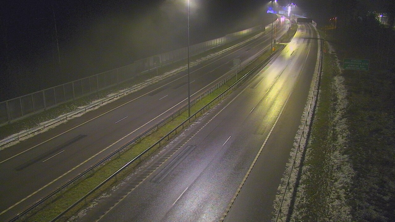 Weather Camera Image Väg 7 Pyttis Marnadsbacken , bom, öst, Pyhtää, Kymenlaakso