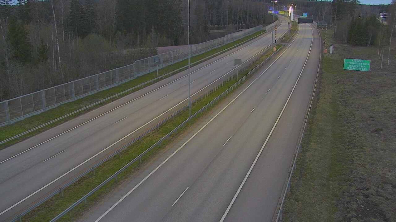 Weather Camera Image Road 7 Pyhtää Markkinamäki, boom, east, Pyhtää, Kymenlaakso