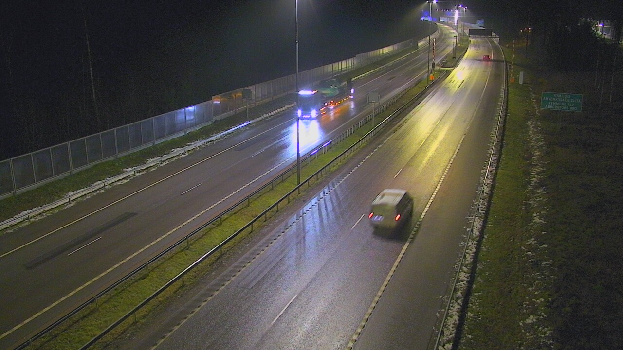 Weather Camera Image Väg 7 Pyttis Marnadsbacken , bom, öst, Pyhtää, Kymenlaakso