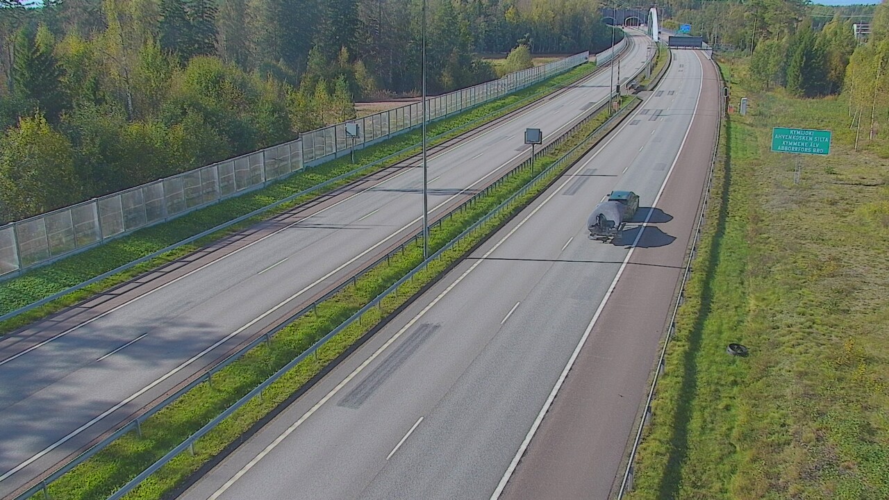 Weather Camera Image Väg 7 Pyttis Marnadsbacken , bom, öst, Pyhtää, Kymenlaakso
