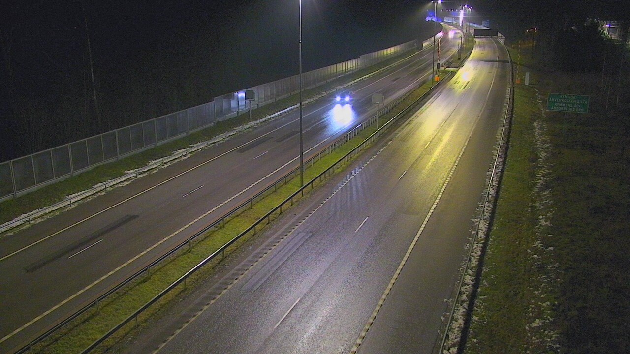 Weather Camera Image Väg 7 Pyttis Marnadsbacken , bom, öst, Pyhtää, Kymenlaakso