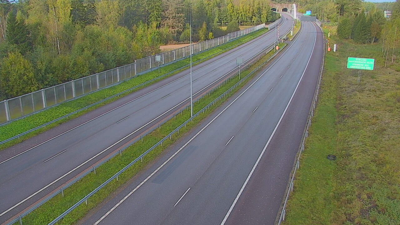Weather Camera Image Väg 7 Pyttis Marnadsbacken , bom, öst, Pyhtää, Kymenlaakso