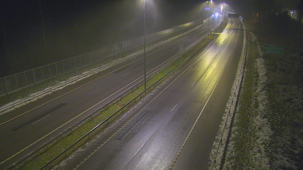 Weather Camera Image Väg 7 Pyttis Marnadsbacken , bom, öst, Pyhtää, Kymenlaakso