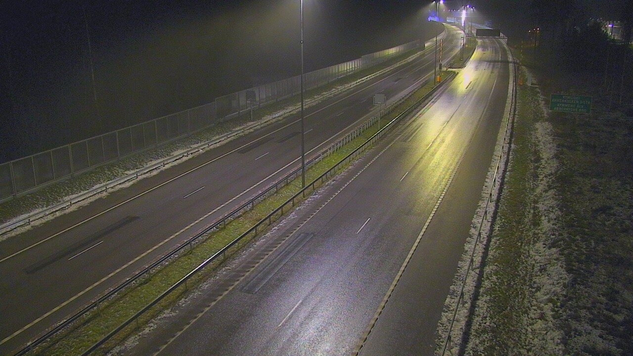 Weather Camera Image Väg 7 Pyttis Marnadsbacken , bom, öst, Pyhtää, Kymenlaakso