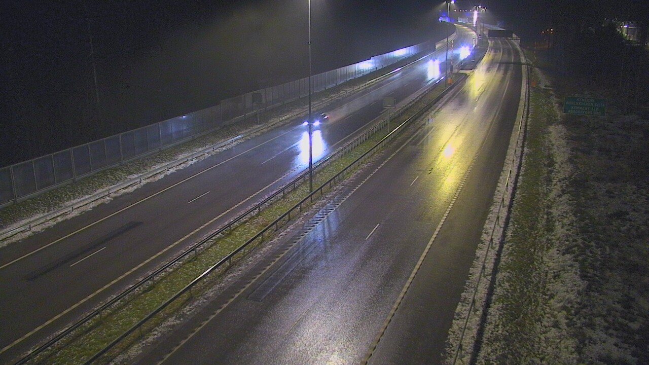 Weather Camera Image Väg 7 Pyttis Marnadsbacken , bom, öst, Pyhtää, Kymenlaakso