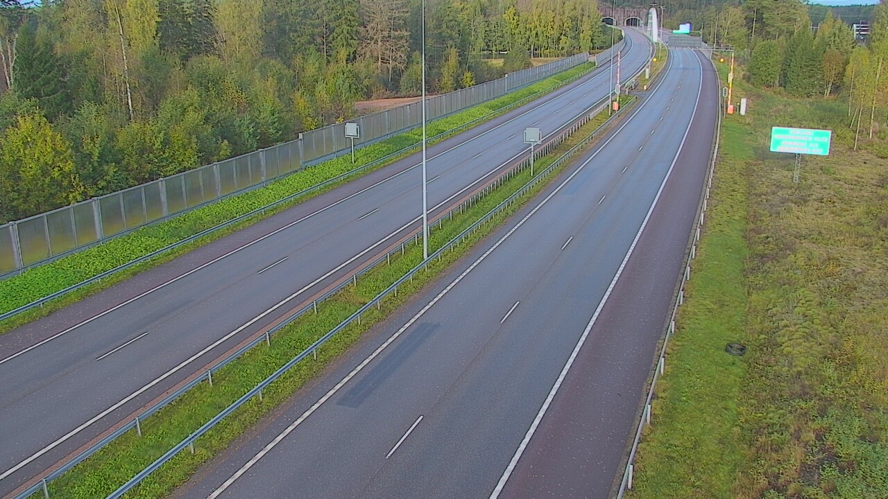 Weather Camera Image Väg 7 Pyttis Marnadsbacken , bom, öst, Pyhtää, Kymenlaakso