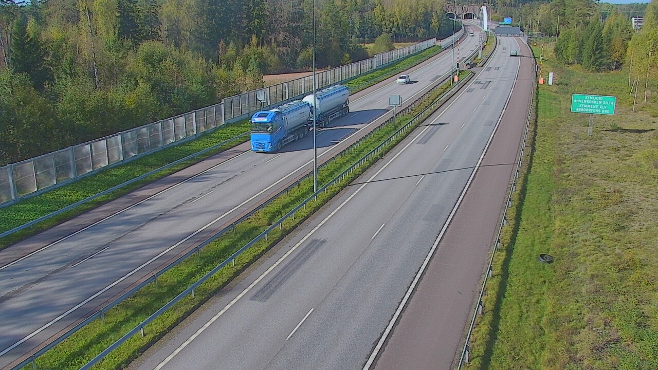 Weather Camera Image Väg 7 Pyttis Marnadsbacken , bom, öst, Pyhtää, Kymenlaakso