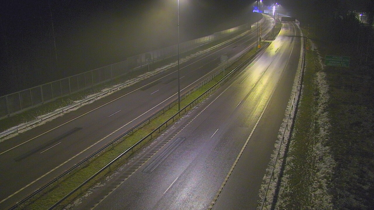 Weather Camera Image Väg 7 Pyttis Marnadsbacken , bom, öst, Pyhtää, Kymenlaakso