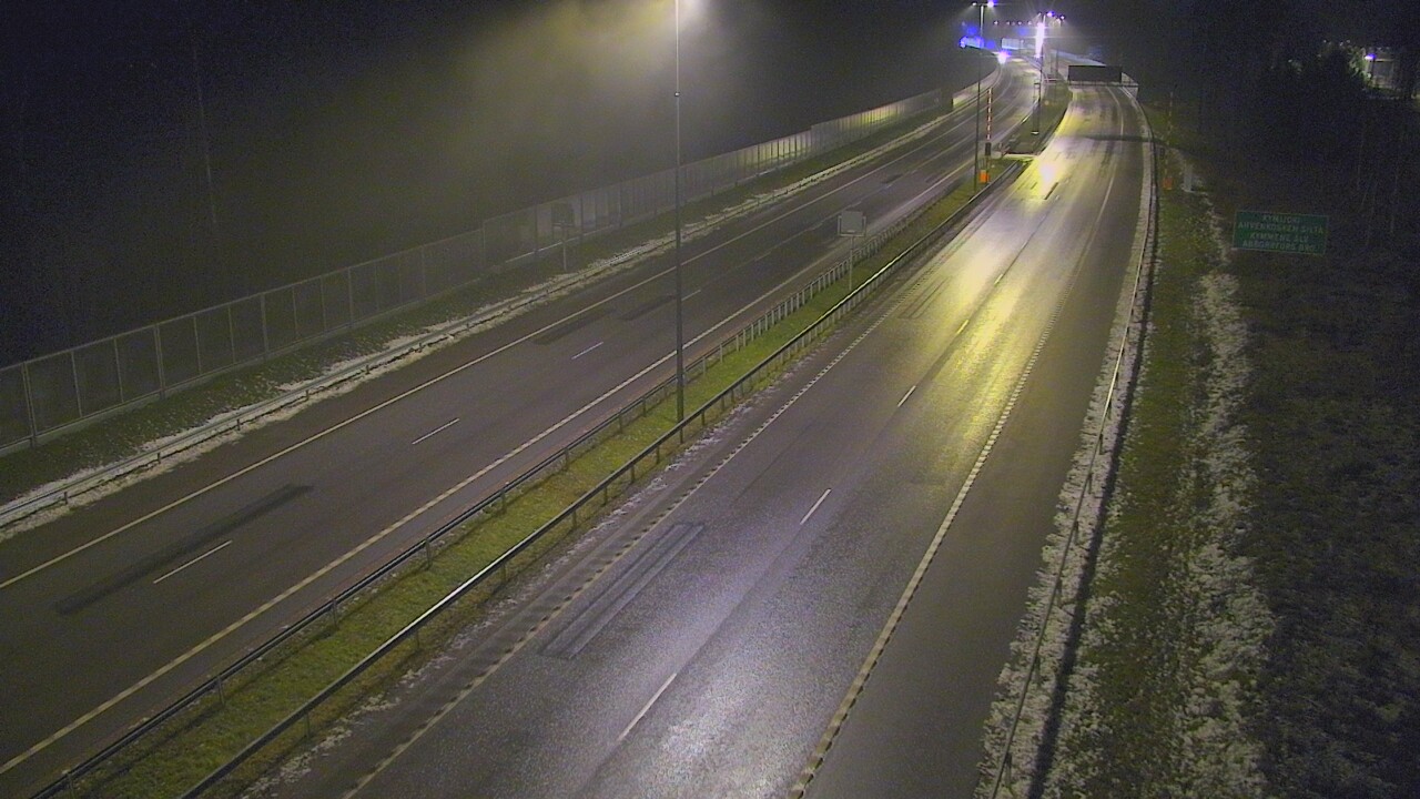 Weather Camera Image Väg 7 Pyttis Marnadsbacken , bom, öst, Pyhtää, Kymenlaakso