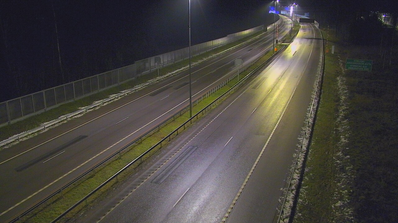 Weather Camera Image Väg 7 Pyttis Marnadsbacken , bom, öst, Pyhtää, Kymenlaakso