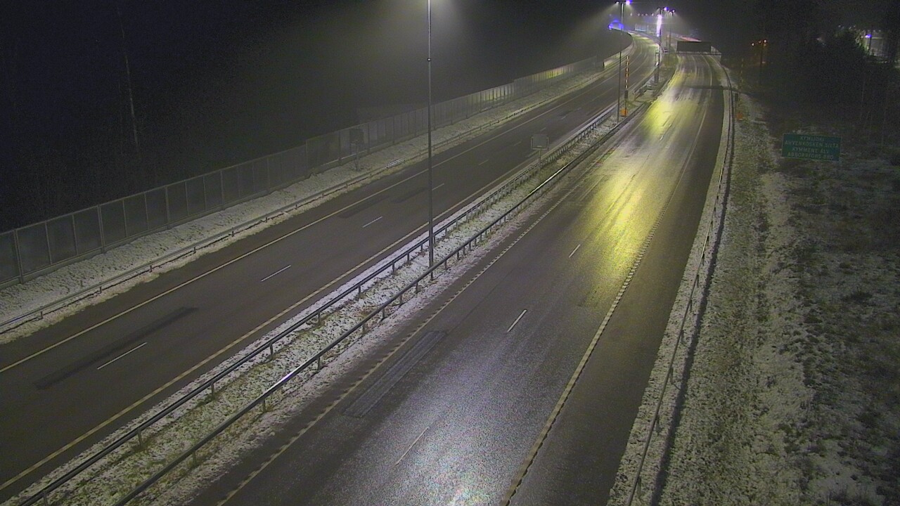 Weather Camera Image Väg 7 Pyttis Marnadsbacken , bom, öst, Pyhtää, Kymenlaakso