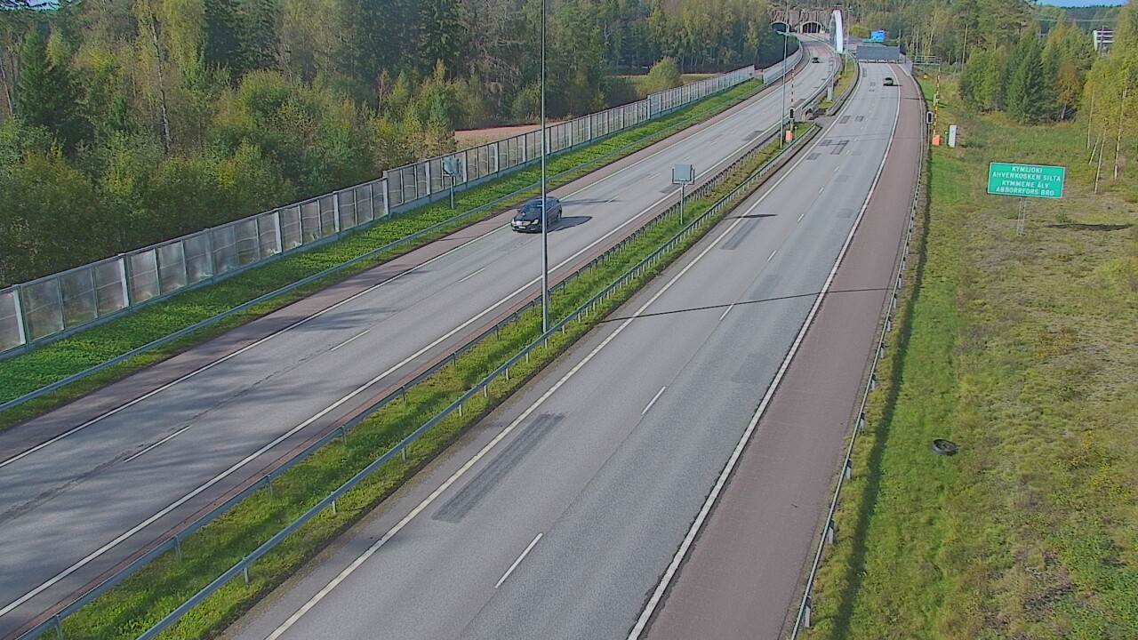 Weather Camera Image Väg 7 Pyttis Marnadsbacken , bom, öst, Pyhtää, Kymenlaakso