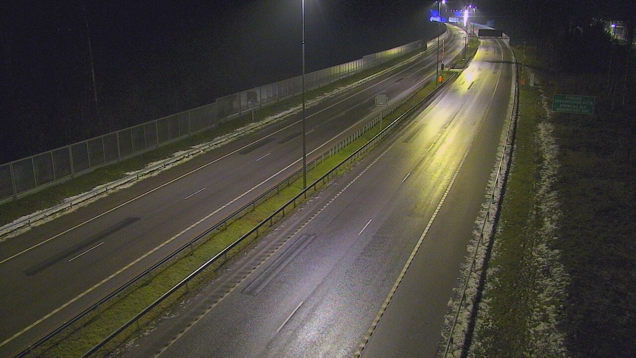 Weather Camera Image Väg 7 Pyttis Marnadsbacken , bom, öst, Pyhtää, Kymenlaakso